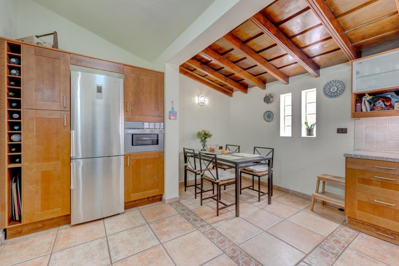 Buenavista Panoramic Villa In Costa Adeje المظهر الخارجي الصورة
