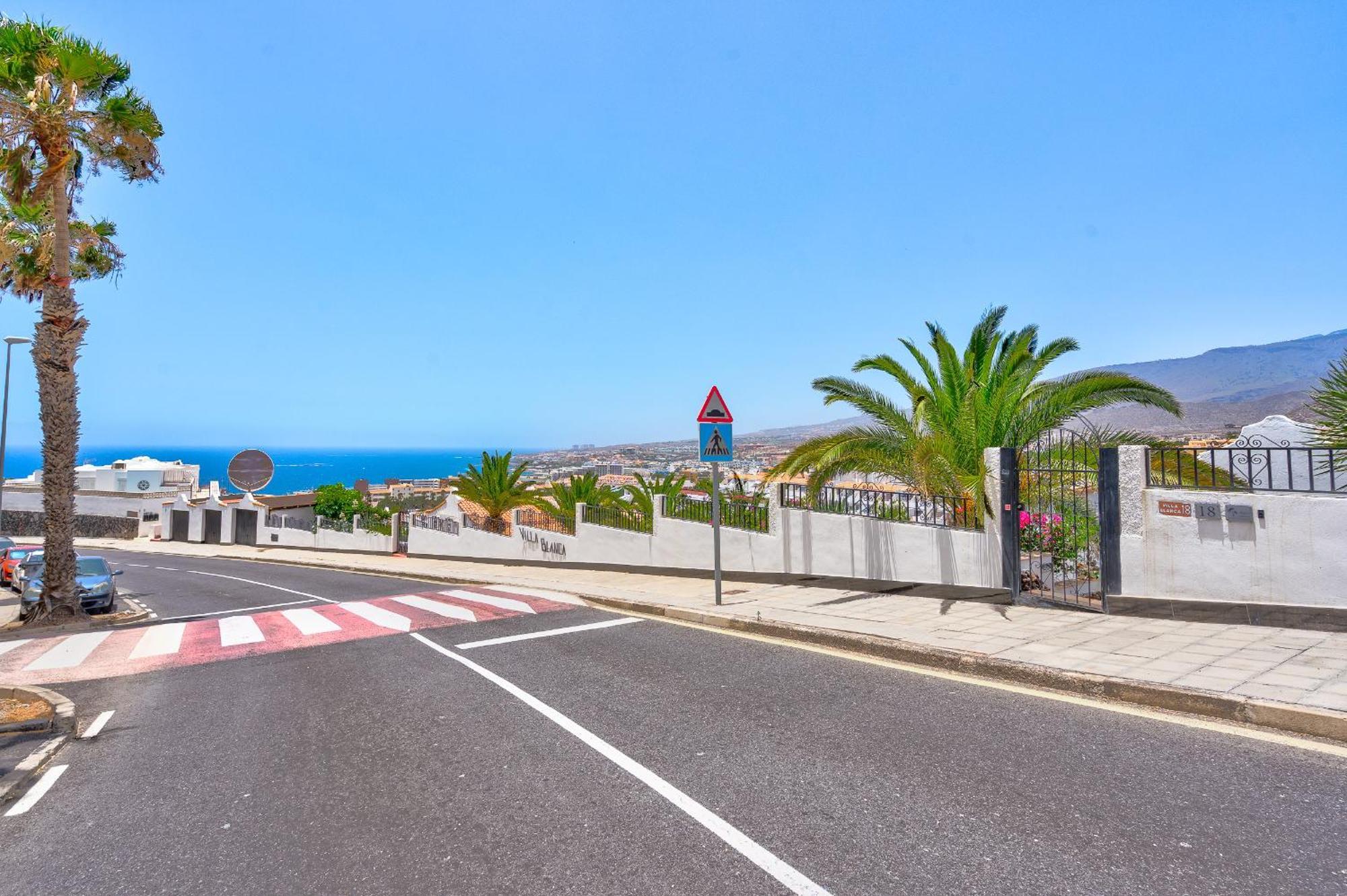Buenavista Panoramic Villa In Costa Adeje المظهر الخارجي الصورة